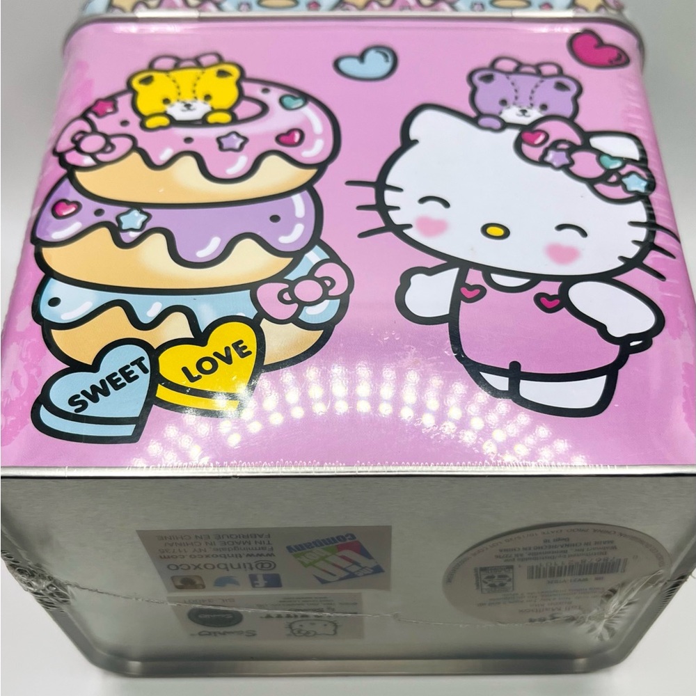 Hello Kitty Valentine’s Day Mailbox - Picture 9 of 10